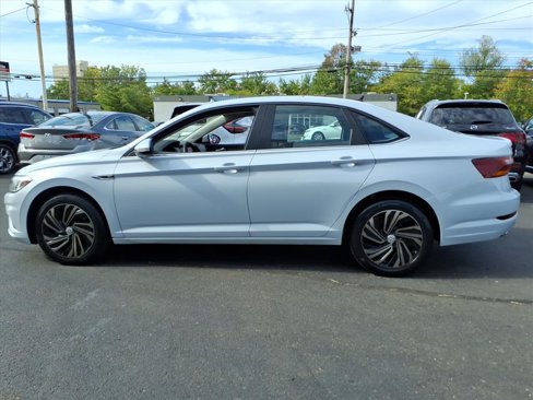 Used 2019 Volkswagen Jetta SEL Premium image 11