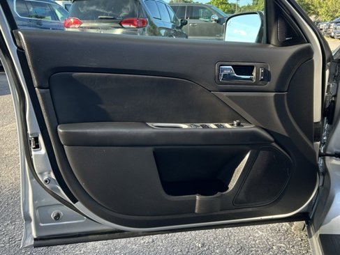 Used 2012 Ford Fusion SEL image 17