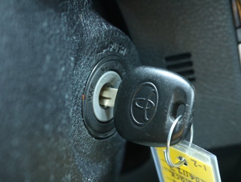 Used 2016 Toyota Tacoma SR image 16
