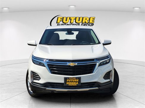 Used 2024 Chevrolet Equinox LT image 2