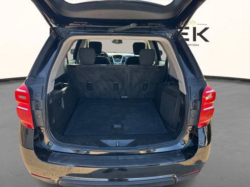 Used 2017 Chevrolet Equinox LT w/ Convenience Package image 12