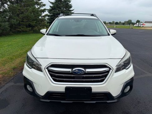 Used 2019 Subaru Outback 2.5i Premium image 5