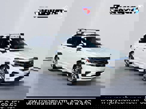 Used 2020 Volkswagen Passat 2.0T SE image 1