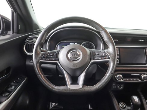 Used 2019 Nissan Kicks SR image 36