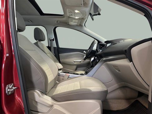 Used 2015 Ford Escape SE w/ Equipment Group 201A image 21