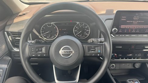 Used 2021 Nissan Rogue SV image 24