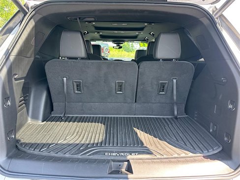Used 2023 Chevrolet Traverse Premier image 10