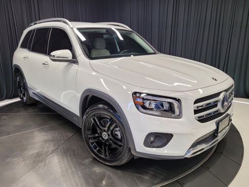 Used 2020 Mercedes-Benz GLB 250 w/ Premium Package image 57
