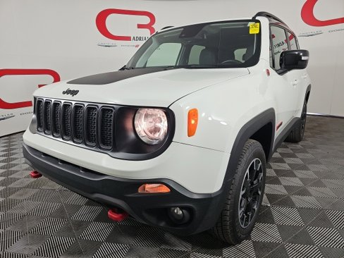 Certified 2023 Jeep Renegade Trailhawk image 3