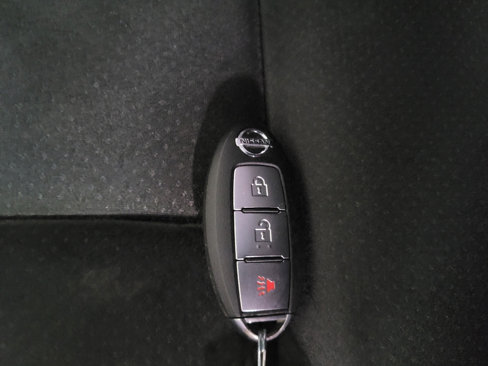 Used 2017 Nissan Murano S image 32