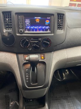 Used 2020 Nissan NV200 SV image 17