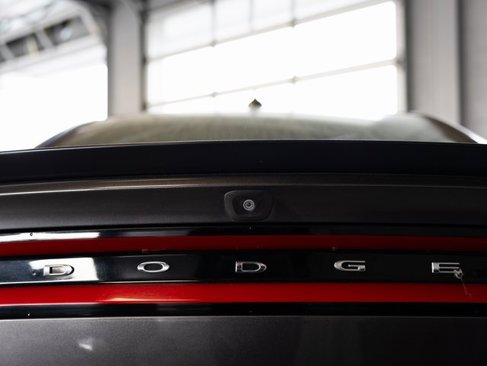 Used 2019 Dodge Charger SXT w/ Blacktop Package image 6