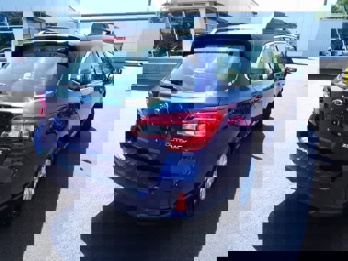 Used 2017 Subaru Outback 2.5i image 7