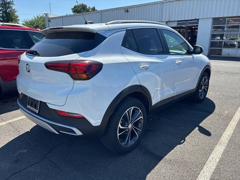 Certified 2023 Buick Encore GX Select w/ Safety Package II image 5