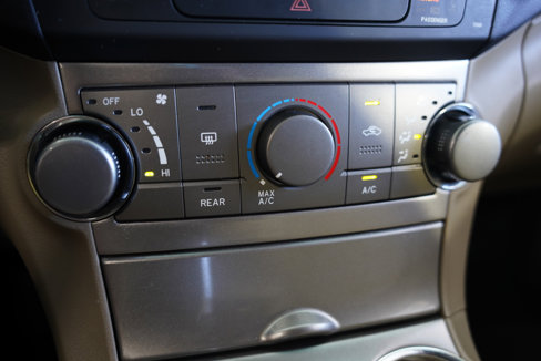 Used 2011 Toyota Highlander 4WD Hybrid image 21