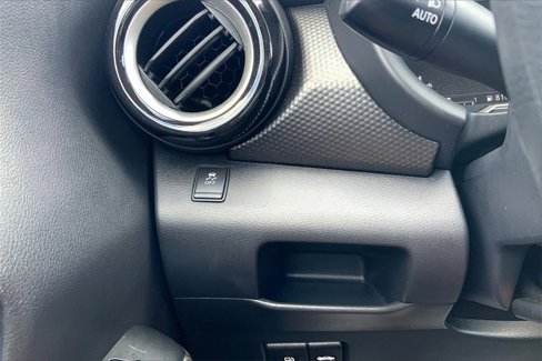 Used 2019 Nissan Kicks SV w/ Exterior Package image 36