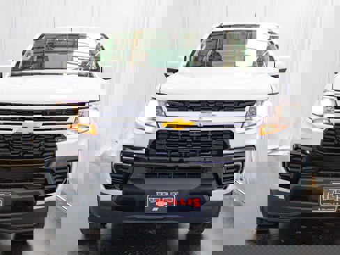 Used 2022 Chevrolet Colorado LT image 2