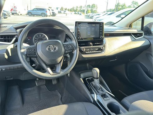 Used 2020 Toyota Corolla LE image 16