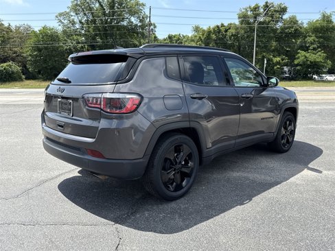 Used 2020 Jeep Compass Latitude image 9