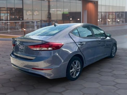 Used 2017 Hyundai Elantra SE image 13