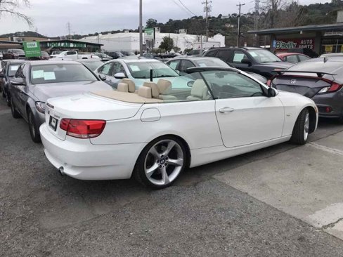 Used 2008 BMW 335i Convertible image 17