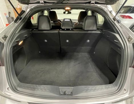 Used 2019 Toyota C-HR Limited image 18