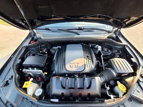 Used 2017 Jeep Grand Cherokee Overland w/ Jeep Active Safety Group image 7