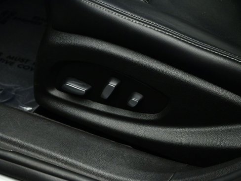 Used 2018 Cadillac XTS Luxury image 24