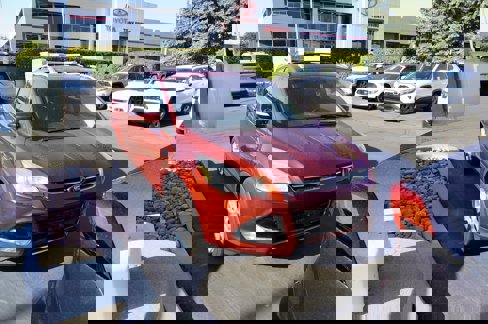 Used 2016 Ford Escape Titanium image 2