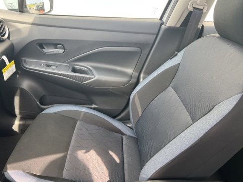 New 2025 Nissan Versa SV image 7