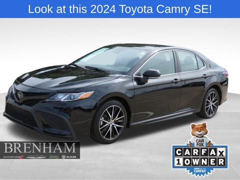 Used 2024 Toyota Camry SE image 1
