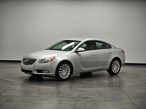 Used 2011 Buick Regal CXL image 4