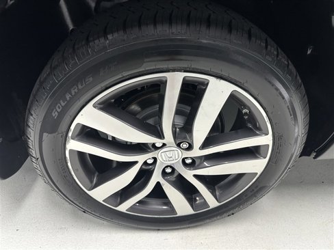 Used 2016 Honda Pilot Touring image 17