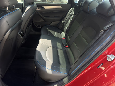 Used 2019 Hyundai Sonata Limited w/ Cargo Package image 17
