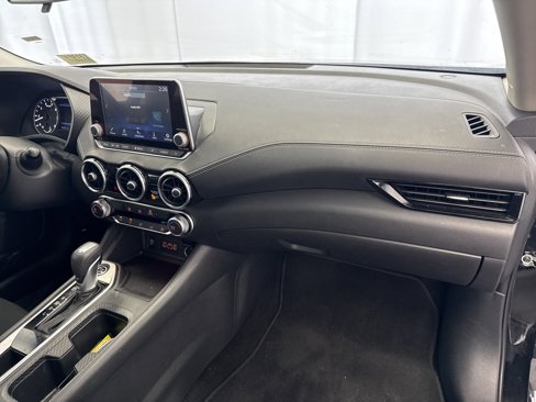 Used 2024 Nissan Sentra SV image 14