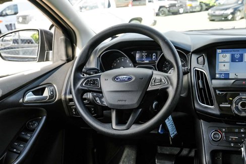 Used 2017 Ford Focus SEL image 16
