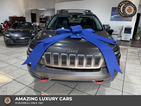Used 2019 Jeep Cherokee Trailhawk w/ Cold Weather Group image 1