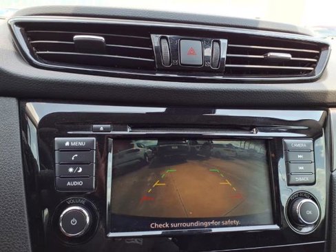 Certified 2022 Nissan Rogue Sport S image 5