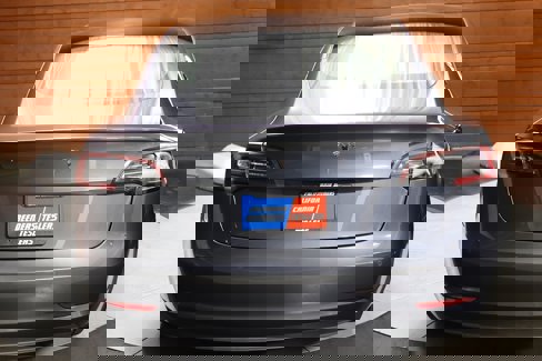Used 2022 Tesla Model 3 Standard Range image 13