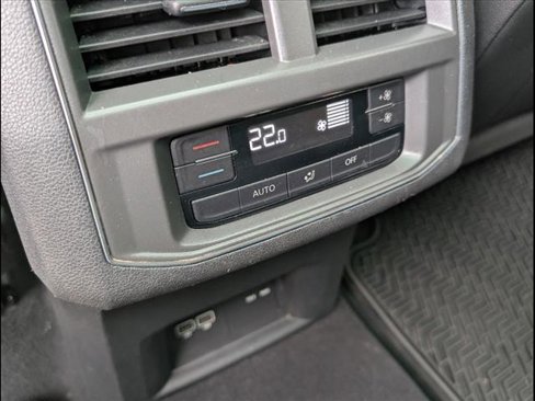 Used 2019 Volkswagen Atlas SEL image 19