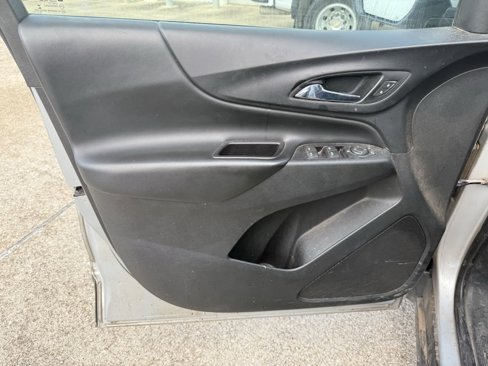 Used 2020 Chevrolet Equinox LT image 12
