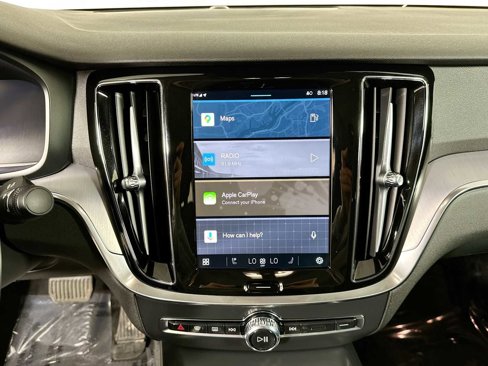 Certified 2025 Volvo S60 B5 Core image 13