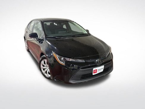 Used 2023 Toyota Corolla LE image 31