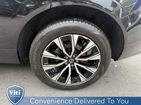 Certified 2024 Volvo XC60 B5 Core w/ Protection Package Premier image 13