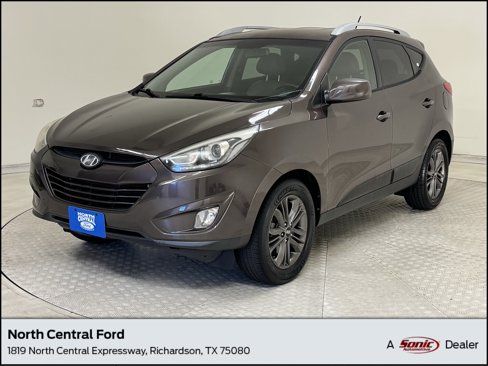 Used 2015 Hyundai Tucson SE image 1