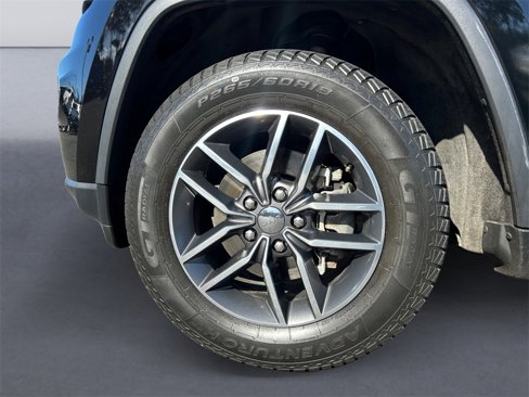 Used 2018 Jeep Grand Cherokee Limited image 9