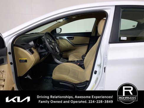Used 2013 Hyundai Elantra GLS image 4