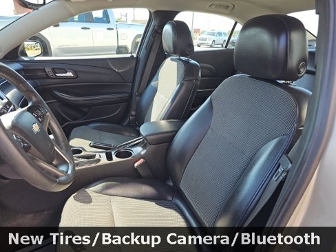 Used 2015 Chevrolet Malibu LT w/ Power Convenience Package image 11