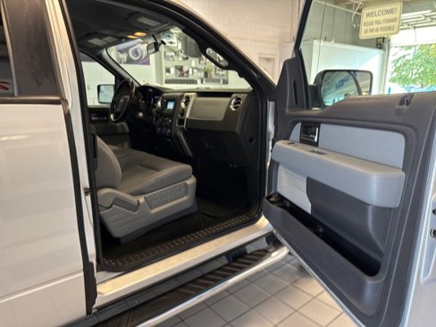 Used 2013 Ford F150 XLT w/ XLT Chrome Pkg image 27