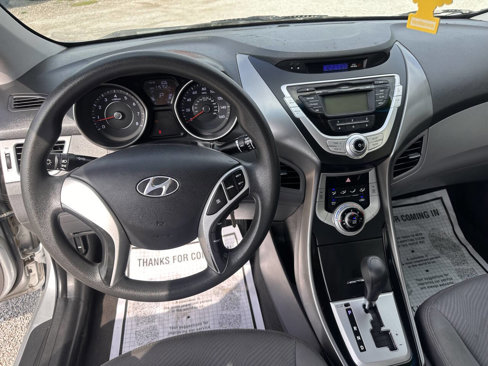 Used 2013 Hyundai Elantra GLS image 11